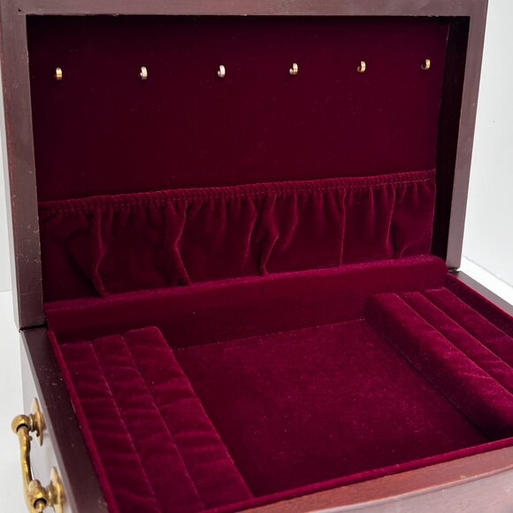 Vintage Reed & Barton / Eureka Manufacturing Company Wooden Jewelry Chest 11"x7" - Picture 4 of 16